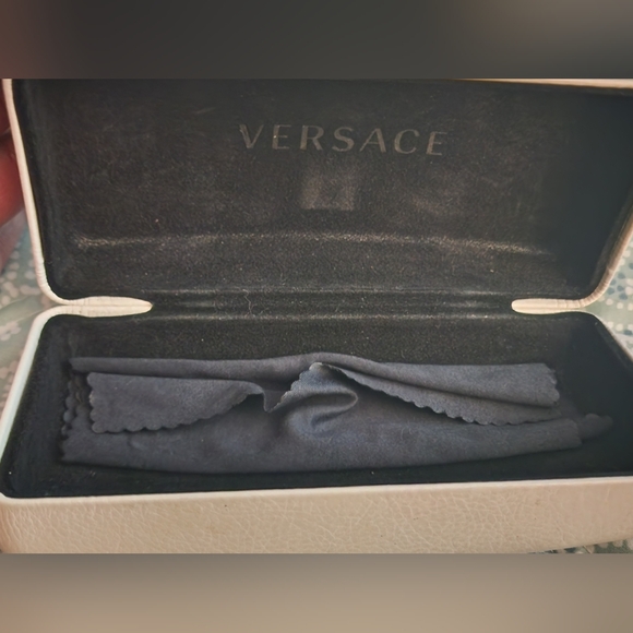 Preloved Versace Black Cat-Eye Sunglasses